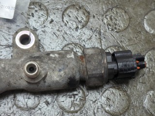 Рампа (рейка) топливная, ориг. номер 238100R010, Toyota Corolla Verso 2004-2007