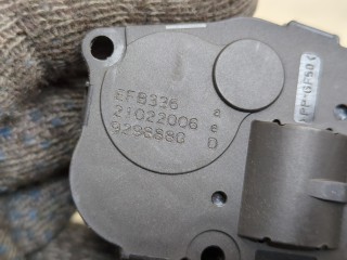 Электропривод заслонки отопителя, ориг. номер A1669060008, Mercedes R W251 2005-2007