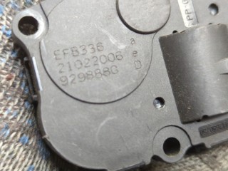 Электропривод заслонки отопителя, ориг. номер A1669060008, Mercedes R W251 2005-2007