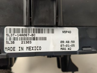 Блок предохранителей, ориг. номер 5L3T14A067BC, Ford F-150 2003-2008