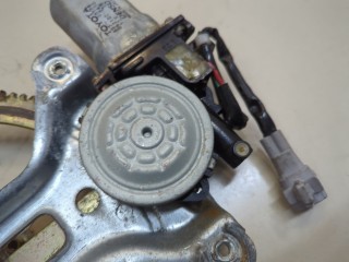 Стеклоподъемник электрический левый передний, ориг. номер 6980260070, Toyota Land Cruiser 1998-2002