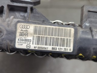 Радиатор охлаждения двигателя, ориг. номер 8K0121251R, Audi A4 (B8) 2007-2012