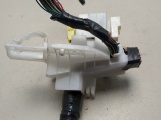 Блок реле, ориг. номер 88972558, Pontiac Vibe 2002-2004