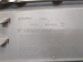 Решетка радиатора, ориг. номер 1515015, 8V418138AA, Ford Kuga 2008-2013