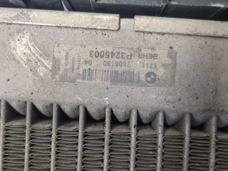 Радиатор охлаждения двигателя, ориг. номер 17117805630, BMW 6 F12, F13, F06 2011-2015