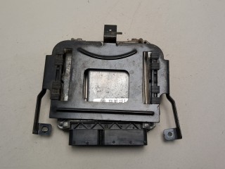 Блок управления двигателем Volkswagen Passat 2005-2010