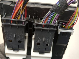 Блок управления бортовой сети (Body Control Module), ориг. номер 8W0907063DB, Audi A4 2015-2020