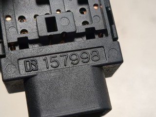 Розетка прикуривателя, ориг. номер 157998, Pontiac Vibe 2002-2004
