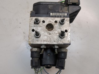 Блок АБС, насос (ABS, ESP, ASR), ориг. номер A0044311012, Mercedes A-Класс 1997-2001