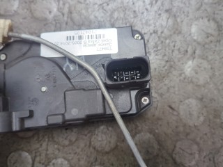 Замок двери правый задний, ориг. номер 13220372, Opel Zafira B 2008-2014