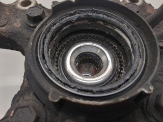 Ступица (кулак, цапфа) левая передняя, ориг. номер G2MZ1104R, Ford F-150 2003-2008