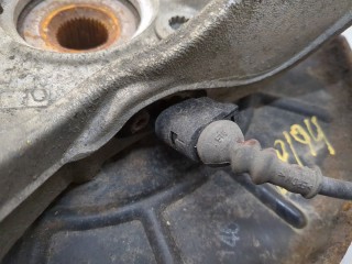 Ступица (кулак, цапфа) правая передняя, ориг. номер 3C0407254F, 1K0407621F, Volkswagen Passat 2005-2010