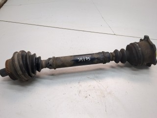 Полуось (приводной вал, шрус) левая передняя Audi A6 1997-2001