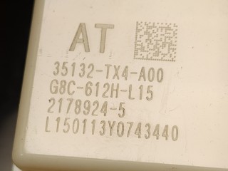 Блок комфорта, ориг. номер 35132TX4A00, Acura RDX 2013-2015