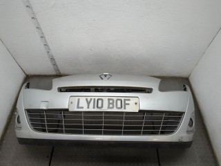 Бампер передний Renault Scenic 2009-2012