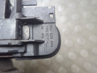 Ручка двери наружная левая передняя, ориг. номер 4B0839885, Audi A4 2000-2006