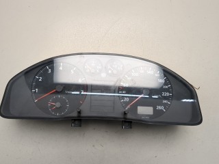 Щиток приборов (приборная панель) Audi A4 1994-1997