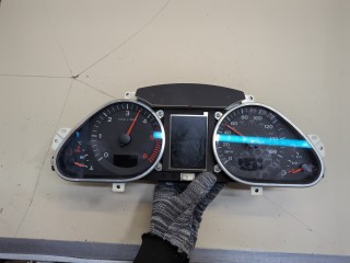Щиток приборов (приборная панель) Audi A6 2004-2008