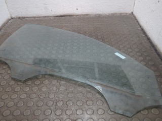 Стекло боковой двери правое переднее Volkswagen Passat 2000-2005