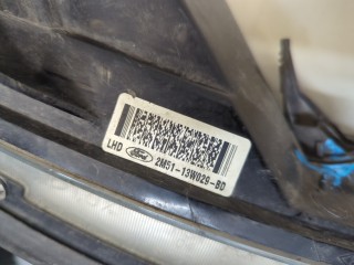 Фара (передняя) правая, ориг. номер 2M5113W029, Ford Focus 2001-2005