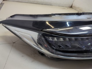Фара (передняя) правая, ориг. номер 33100T7AE51, Honda HRV 2014-2018