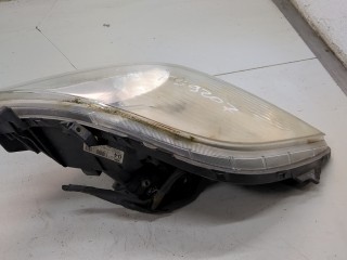 Фара (передняя) правая, ориг. номер 811300D130, Toyota Yaris 2005-2009