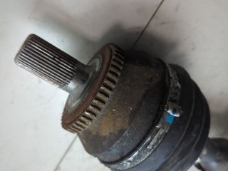 Полуось (приводной вал, шрус) левая передняя, ориг. номер 8603802, Volvo XC90 2002-2006