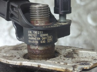 Форсунка топливная, ориг. номер 0445116030, 03L130277, 03L130855X, Volkswagen Passat 2005-2010