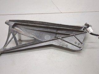 Кронштейн КПП, ориг. номер 22116793376, BMW i3 2013-2017