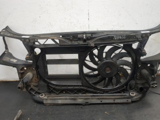 Рамка передняя (телевизор) Audi A4 2000-2006