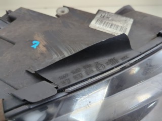 Фара (передняя) правая, Audi A3 2004-2008