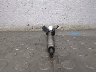 Форсунка топливная, ориг. номер 338002F000, KIA Carnival 2006-2014