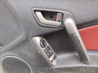 Ручка двери наружная правая передняя, ориг. номер 826602C000GX, Hyundai Coupe 2006-2009
