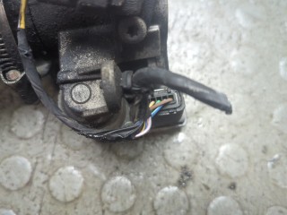 Заслонка дроссельная, ориг. номер LR001001, 6G9Q9E926BA, Land Rover Freelander 2 2006-2010