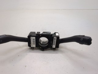 Переключатель поворотов и дворников (стрекоза) Volkswagen Golf 4 1997-2006