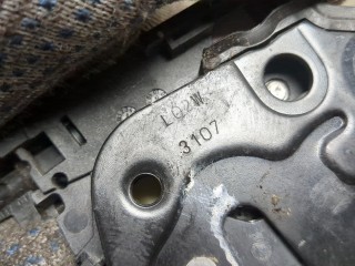 Замок двери левый задний, Volkswagen Passat 2005-2010