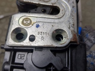 Замок двери правый задний, Nissan Note E11 2008-2013