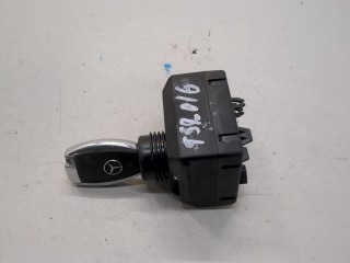 Замок зажигания Mercedes C W204 2007-2011