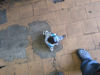 Подушка крепления двигателя, ориг. номер KB7W39070C, KB7W3908YB, Mazda CX-5 2017-2021