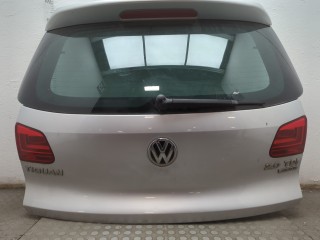 Замок багажника, ориг. номер 5M0827505E, Volkswagen Tiguan 2011-2019