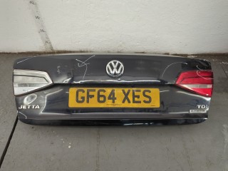 Фонарь крышки багажника правый Volkswagen Jetta 2010-2014