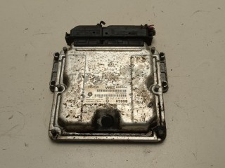 Блок управления двигателем Chrysler Voyager 2004-2008