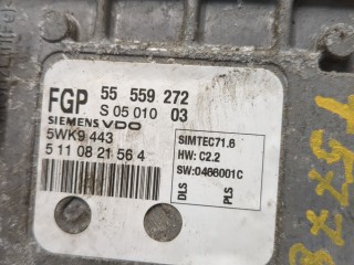 Блок управления двигателем, ориг. номер 55559272, Opel Astra 1998-2009