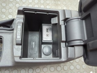 Разъем AUX/USB, ориг. номер DM5T19A164AA, 1821355, Ford Focus 2011-2015