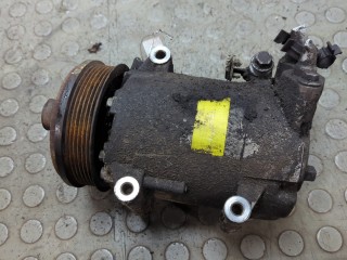 Компрессор кондиционера Ford Focus 2007-2011