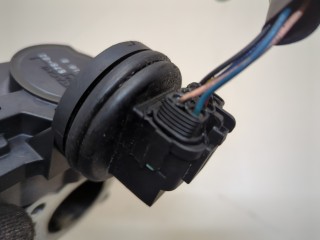 Заслонка дроссельная, ориг. номер 87418B, Nissan Note E11 2005-2008