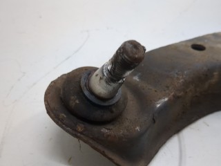 Рычаг подвески левый передний, ориг. номер 54501BU000, Nissan Almera Tino 2003-2006
