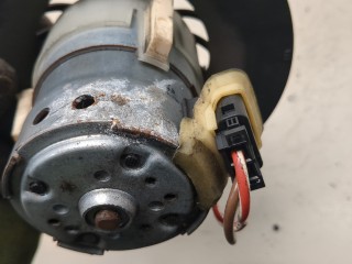 Двигатель отопителя (моторчик печки), ориг. номер 9119002, Opel Zafira 2003-2006