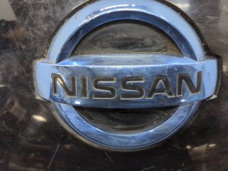 Лючок бензобака, ориг. номер 657013NB2B, 657303NA1D, Nissan Leaf 2009-2017