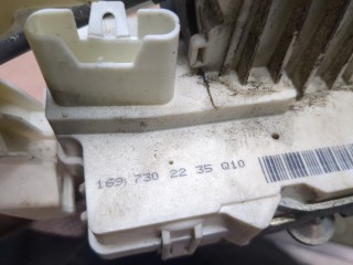 Замок двери правый задний, Mercedes A-Класс 2004-2008